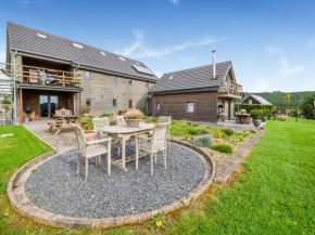 Comfortable and spacious apartment with cosy terrace and fabulous view